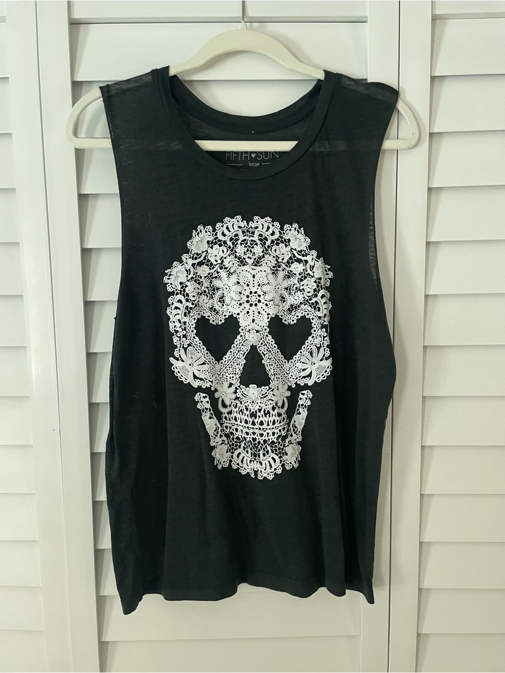 Fifth Sun sleeveless t-shirt with White Lace Skull Graphic